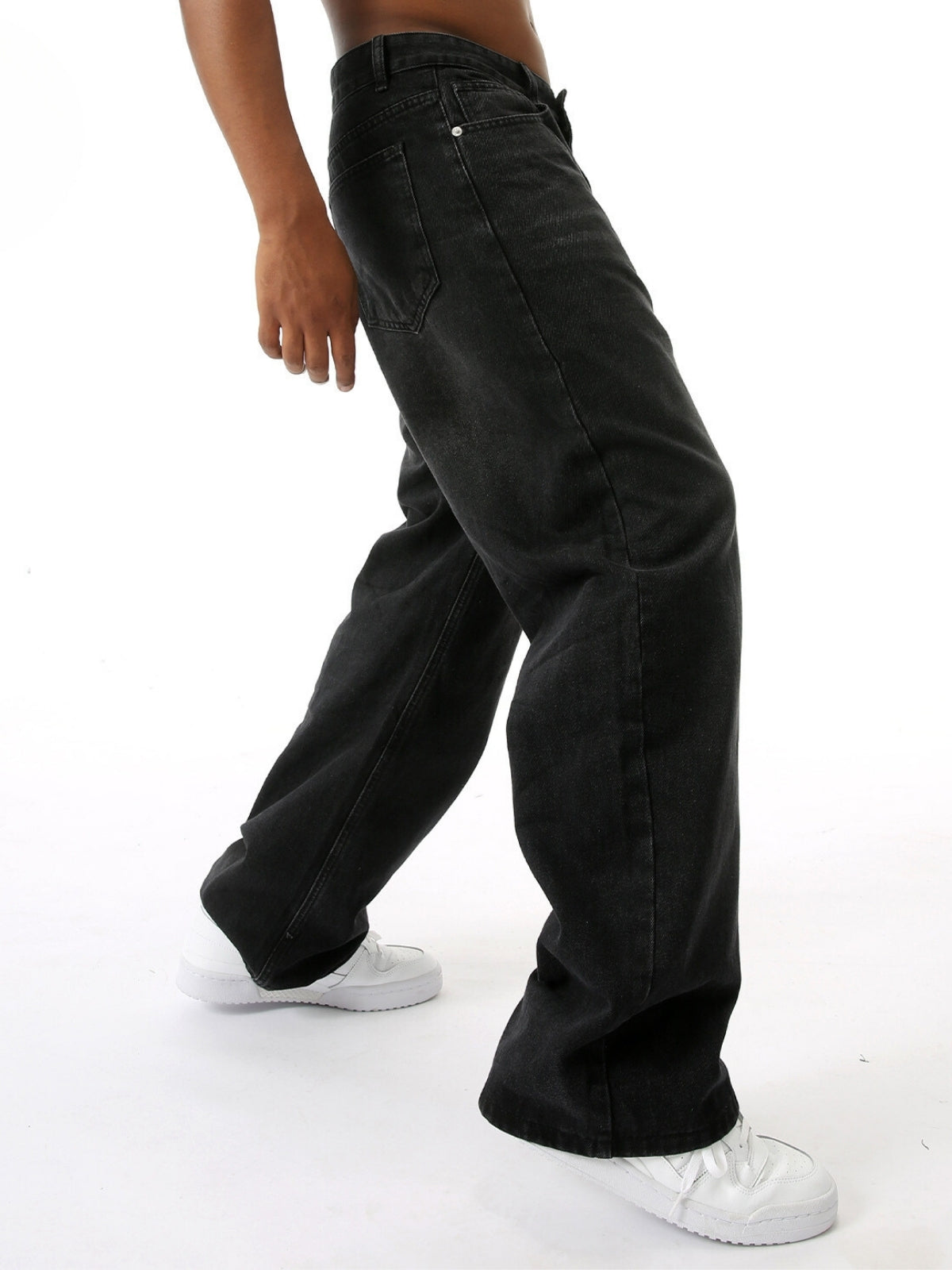 BLACKETS - Baggy Basic Jeans
