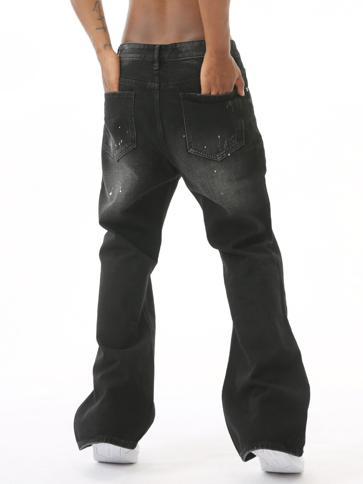 POINTES - Flared Basic Jeans