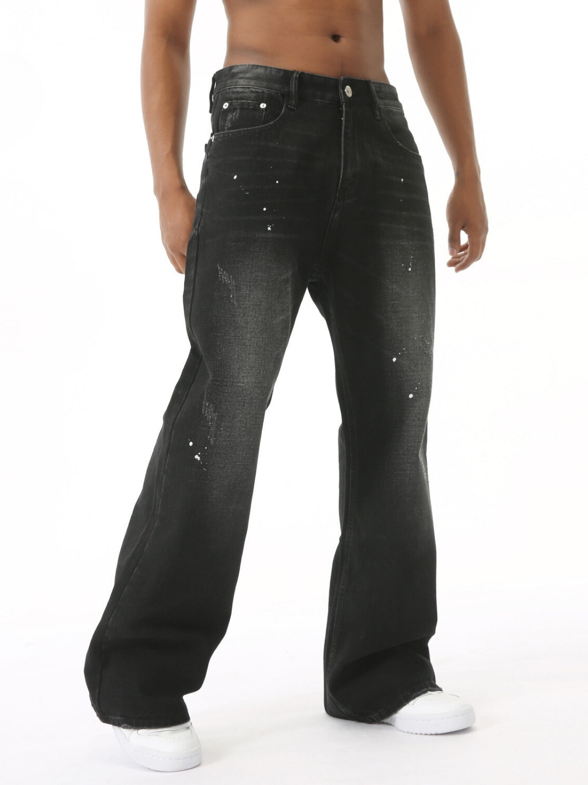 POINTES - Flared Basic Jeans