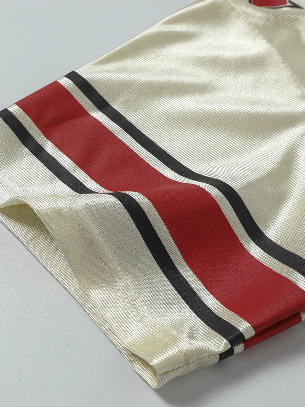 SIXNINE - Oversized Graphic Jersey