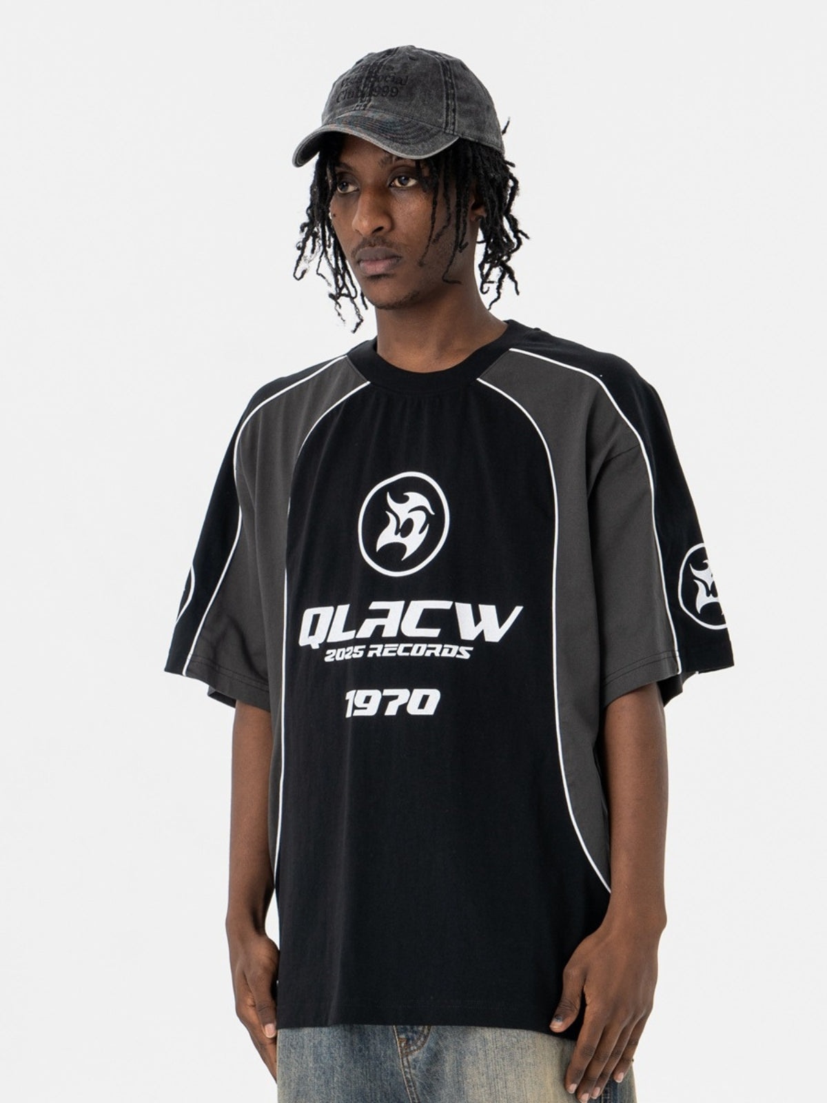 QLACW - Oversized Print T-Shirt