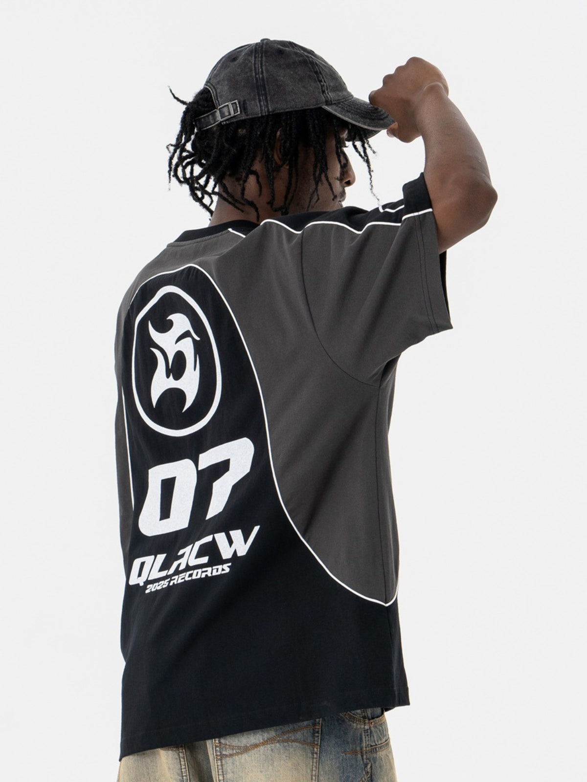 QLACW - Oversized Print T-Shirt
